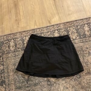 Black Lulu skort